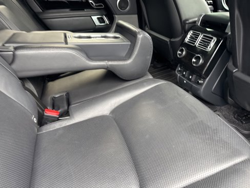 Used 2018 Land Rover Range Rover HSE image 6