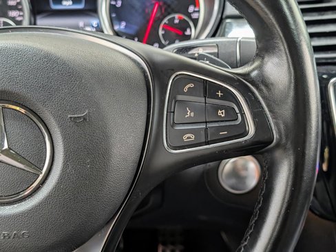 Used 2018 Mercedes-Benz GLE 43 AMG 4MATIC image 39