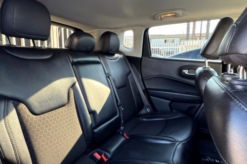 Used 2020 Jeep Compass Latitude image 14