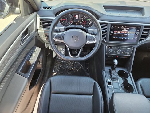 Used 2021 Volkswagen Atlas Cross Sport SE image 15