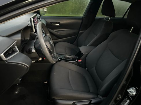Used 2021 Toyota Corolla LE image 14