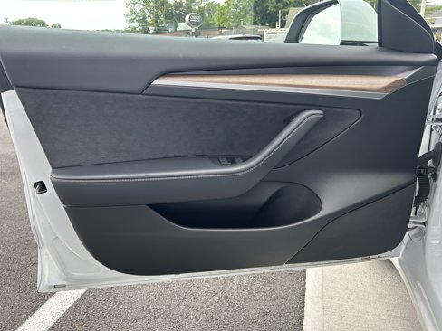 Used 2023 Tesla Model 3 Standard Range image 24