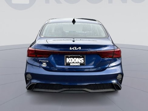 Used 2023 Kia Forte LXS w/ LXS Technology Package image 5