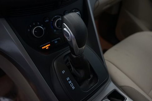 Used 2015 Ford Escape SE image 17