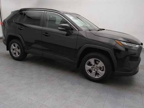Used 2022 Toyota RAV4 XLE image 11