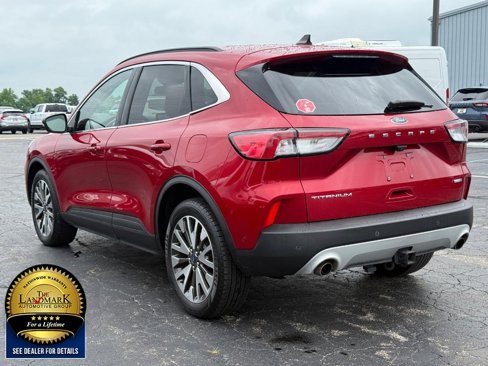Used 2020 Ford Escape Titanium image 5