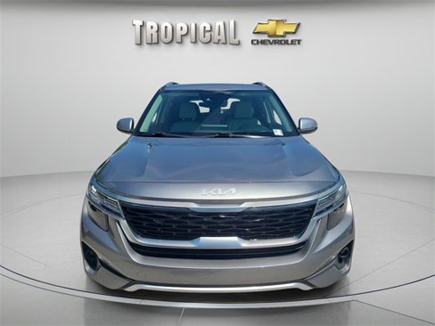 Used 2023 Kia Seltos EX image 8