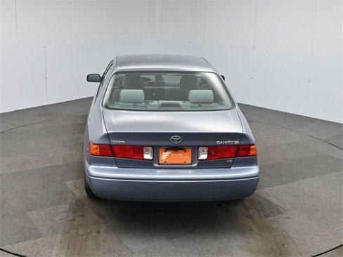 Used 2000 Toyota Camry LE image 41
