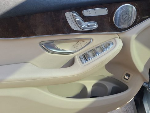 Used 2018 Mercedes-Benz GLC 300 image 11