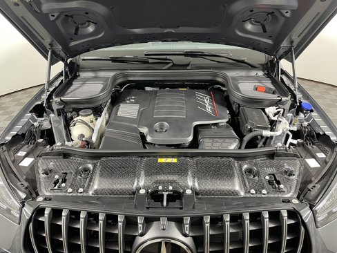 Certified 2024 Porsche Macan image 20