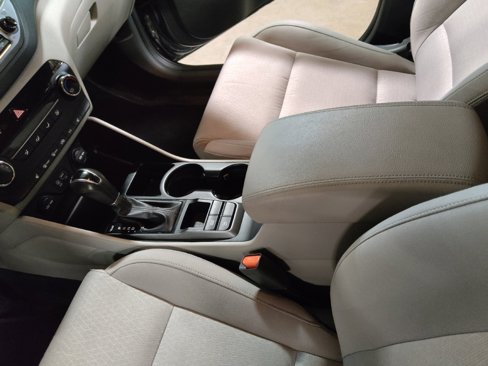 Used 2016 Hyundai Tucson Sport image 26