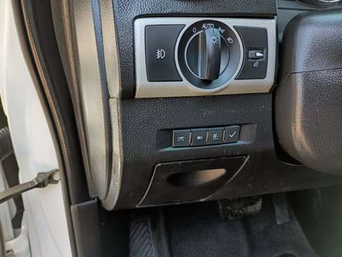 Used 2012 Chevrolet Captiva Sport LS image 23