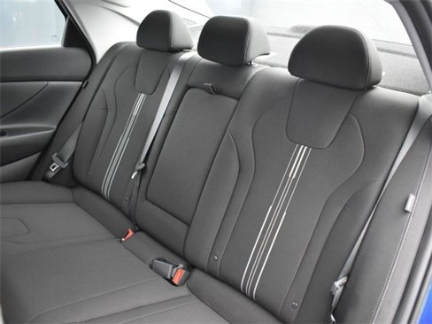 Used 2024 Hyundai Elantra SEL w/ Convenience Package image 20
