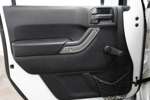 Used 2015 Jeep Wrangler Sport image 15