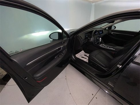 Used 2023 Hyundai Sonata Limited w/ Cargo Package image 11