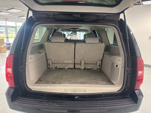 Used 2013 Chevrolet Suburban LT w/ Texas Edition image 8