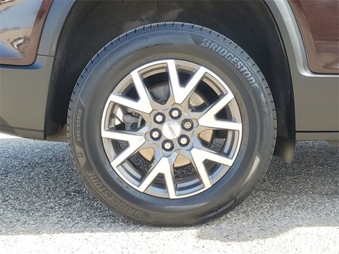 Used 2020 GMC Acadia SLE w/ Driver Convenience Package image 5