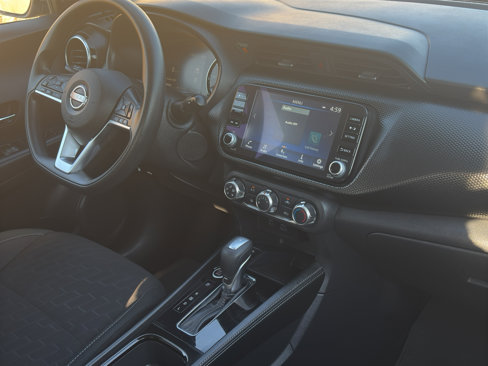 Used 2024 Nissan Kicks SV image 12