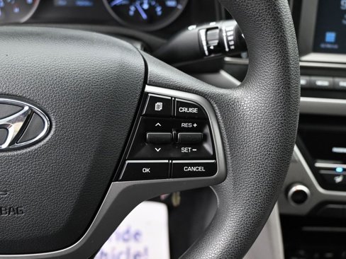 Used 2018 Hyundai Elantra SEL image 17