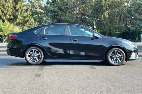 Certified 2023 Kia Forte LXS w/ LXS Technology Package image 3