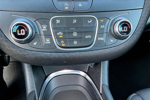 Used 2023 Chevrolet Malibu LT image 15