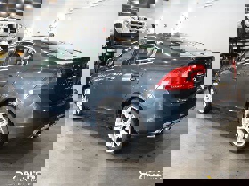Used 2016 Volvo S60 T5 Premier image 9