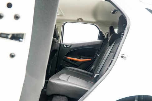 Used 2021 Ford EcoSport SE w/ SE Appearance Package image 34