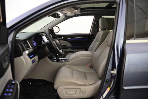 Used 2015 Toyota Highlander Limited image 4