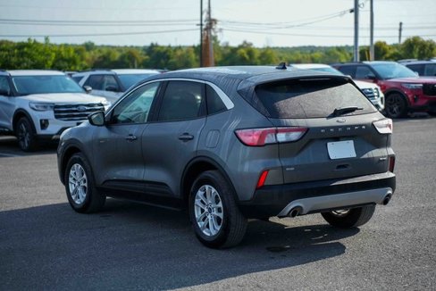 Used 2022 Ford Escape SE w/ Convenience Package image 7