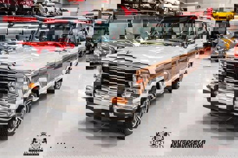 Used 1991 Jeep Grand Wagoneer image 11