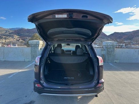 Used 2017 Toyota RAV4 Limited image 8