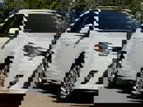 Used 2014 Toyota Corolla LE Premium image 3