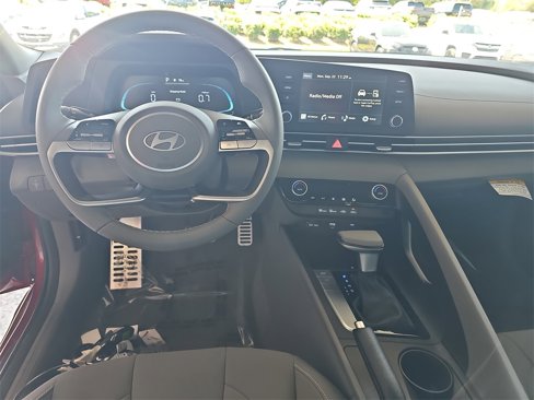 New 2025 Hyundai Elantra Sport image 15