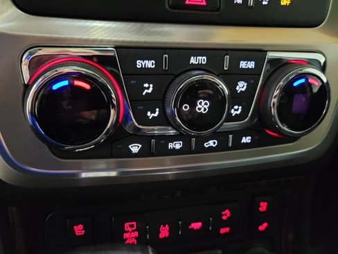 Used 2016 GMC Acadia Denali image 38