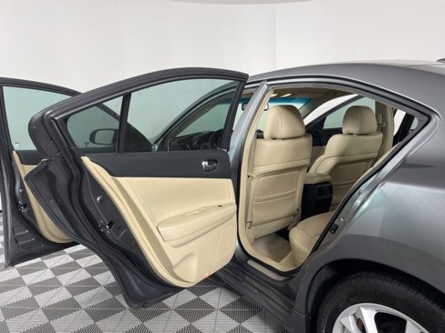 Used 2014 Nissan Maxima 3.5 SV w/ SV Value Package image 45