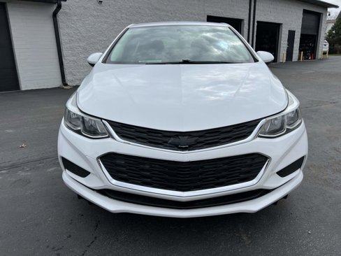 Used 2018 Chevrolet Cruze LS image 7