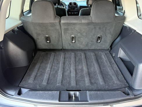 Used 2016 Jeep Patriot Latitude image 13