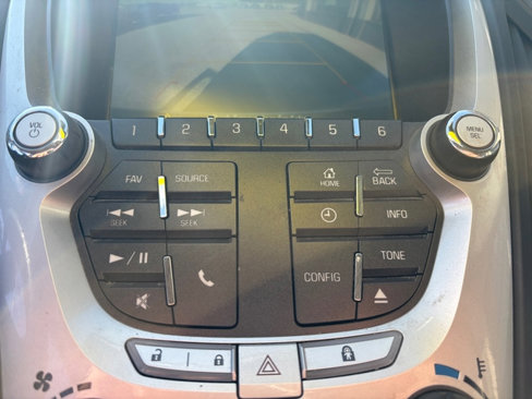 Used 2015 Chevrolet Equinox LT w/ Driver Convenience Package image 14