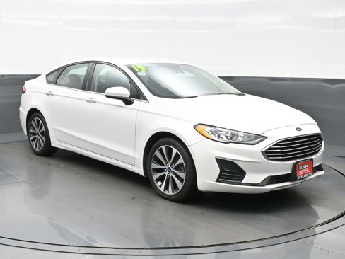 Used 2019 Ford Fusion SE image 8