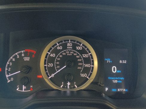 Used 2022 Toyota Corolla LE image 23