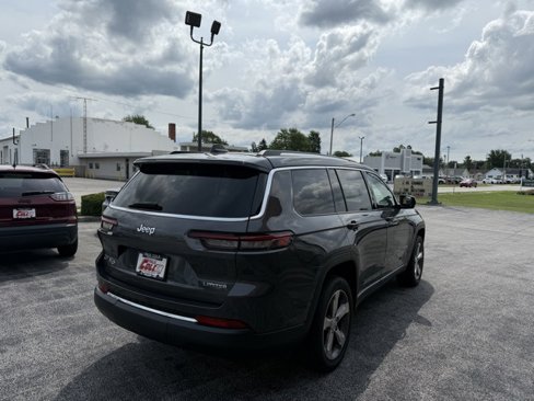 Used 2022 Jeep Grand Cherokee L Limited image 5
