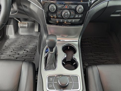Used 2019 Jeep Grand Cherokee Limited image 26