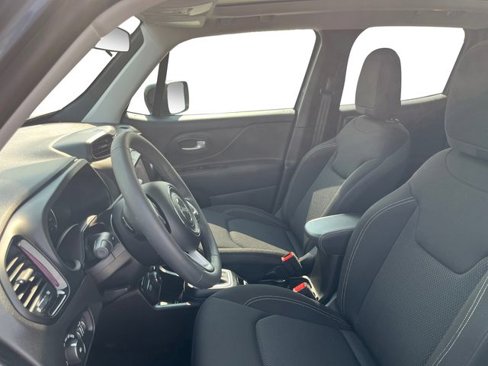 Used 2023 Jeep Renegade Altitude w/ Sun/Sound Group image 9