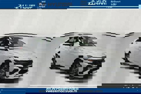 New 2025 Hyundai Elantra SE image 1