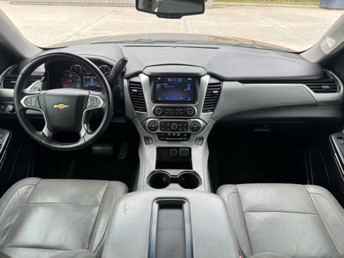 Used 2015 Chevrolet Suburban LT image 12