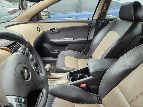 Used 2008 Chevrolet Malibu LTZ image 8