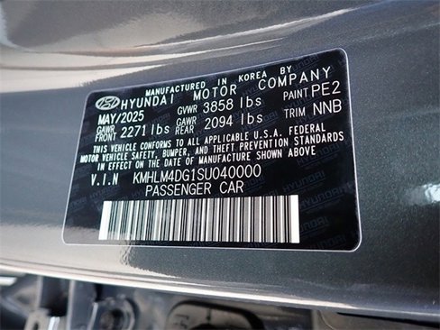 New 2025 Hyundai Elantra Sport image 18