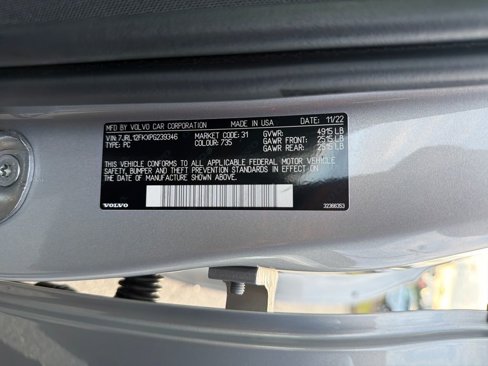 Certified 2023 Volvo S60 B5 Core image 34