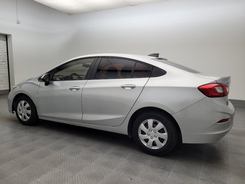 Used 2018 Chevrolet Cruze LS image 3