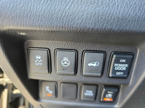 Used 2017 Nissan Pathfinder SL image 28